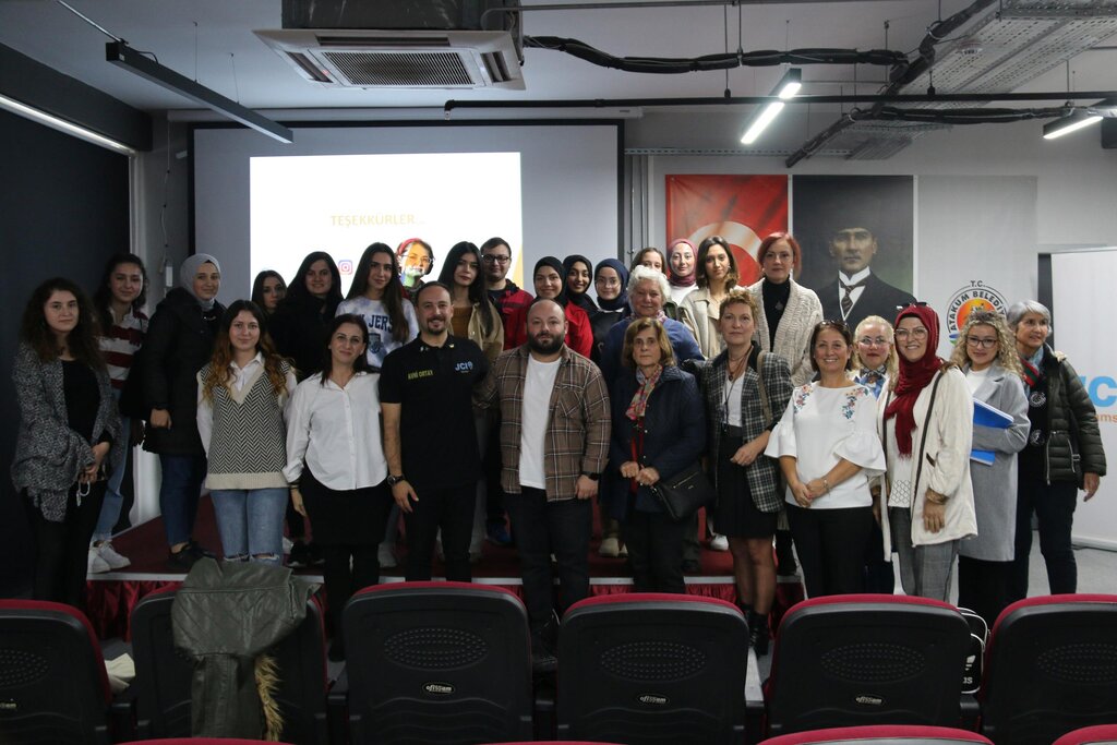 Atakum’da “Medeniyetin Merkezine Yolculuk” seminerleri başladı