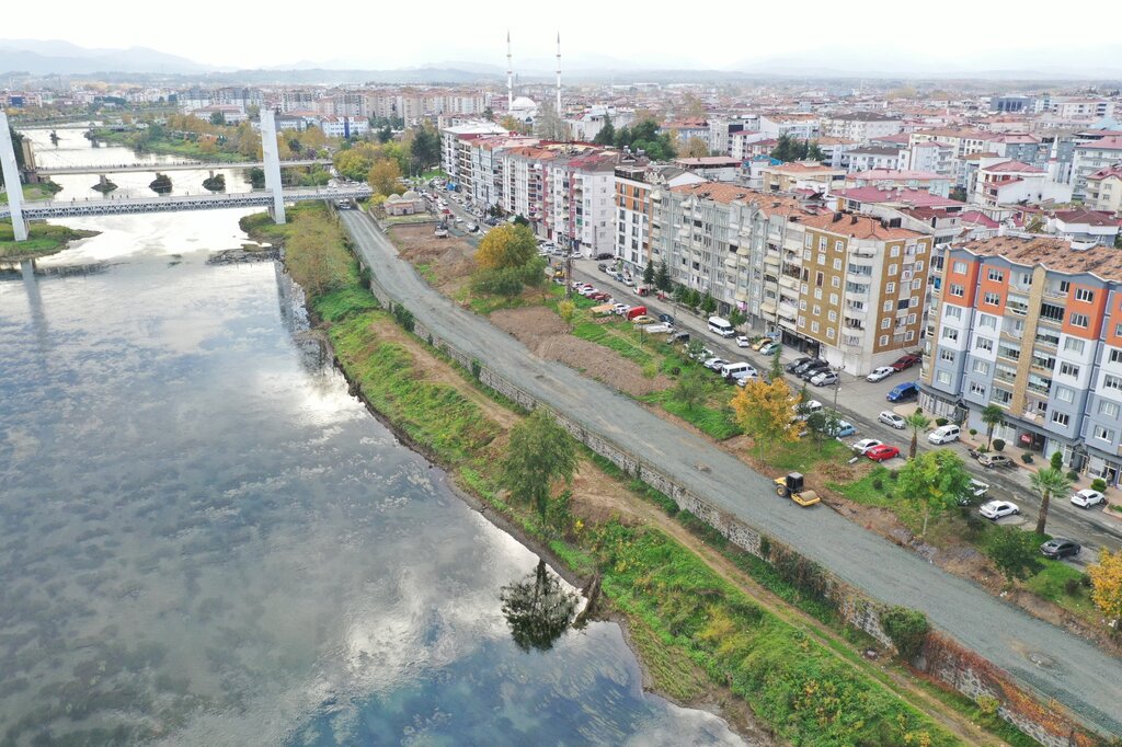 ÇARŞAMBA’DA ALTYAPI ÇALIŞMALARININ ARDINDAN ÜSTYAPI ÇALIŞMALARI BAŞLADI