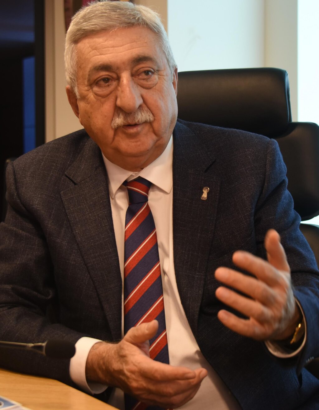 PALANDÖKEN, “CEZAİ YAPTIRIM İLE FİYAT İSTİKRARI SAĞLANAMAZ”