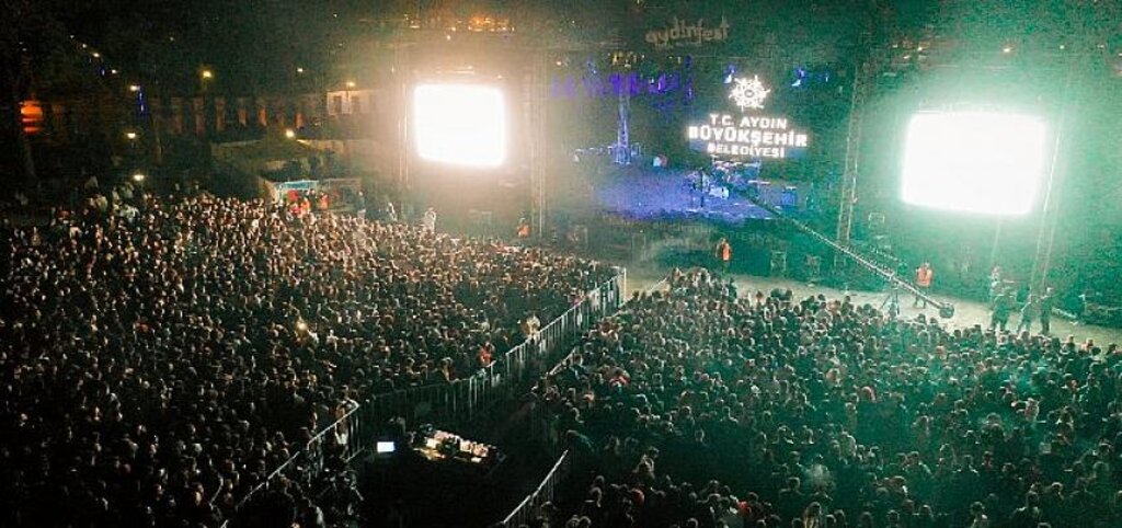 Aydın Büyükşehir Belediyesi Aydın'ın en büyük festivalini düzenledi