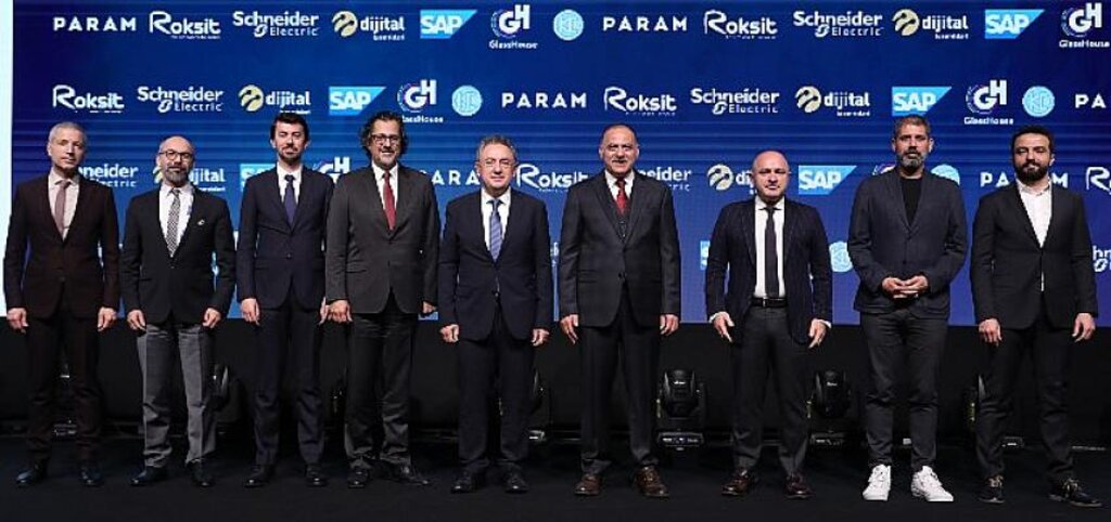 Bilişim Zirvesi'22 Teknolojinin Dönüştürücü Gücünü Konuştu