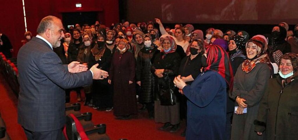 Canik Belediyesi’nden Öğrencilere Tatil Hediyesi