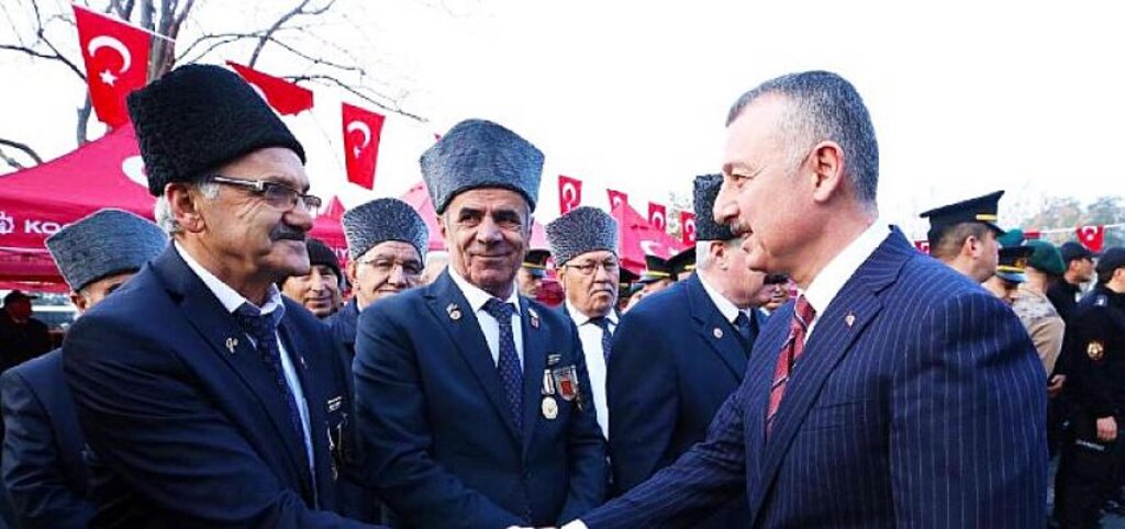 Kocaeli Büyükşehir'den 84. yılda 1084 Atatürk çiçeği
