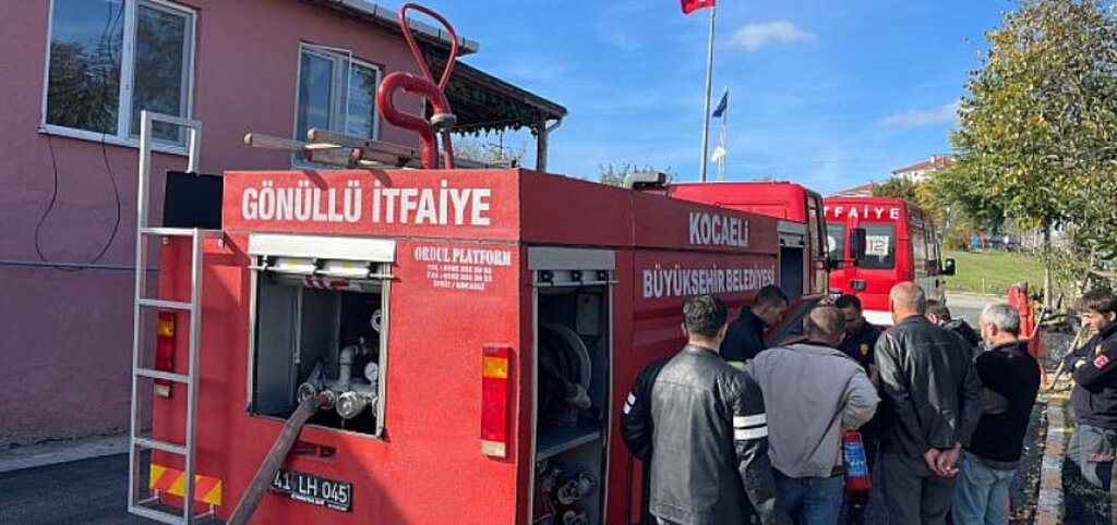 Kocaeli Büyükşehir'in gönüllü itfaiyecileri hazır kıta