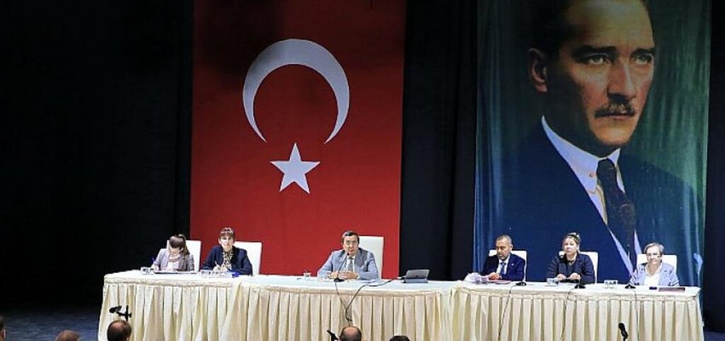 Konak'ın yeni hizmet binası için oy çokluğu