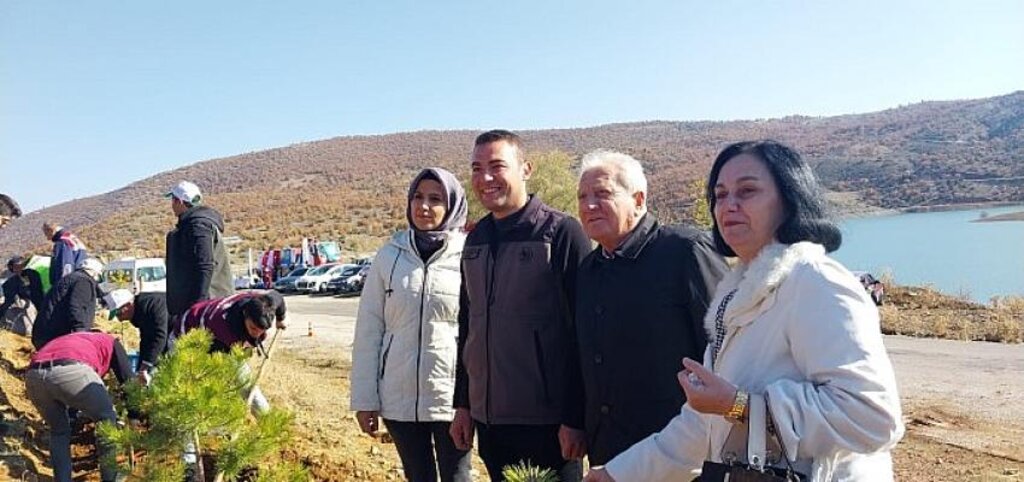 Milli Ağaçlandırma Günü'nde 6000 Fidan Toprakla Buluştu