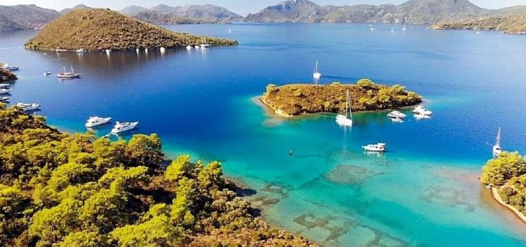 Muğla Büyükşehir, Kıyıların Yapılaşmasına Karşı Mücadeleyi Sürdürüyor