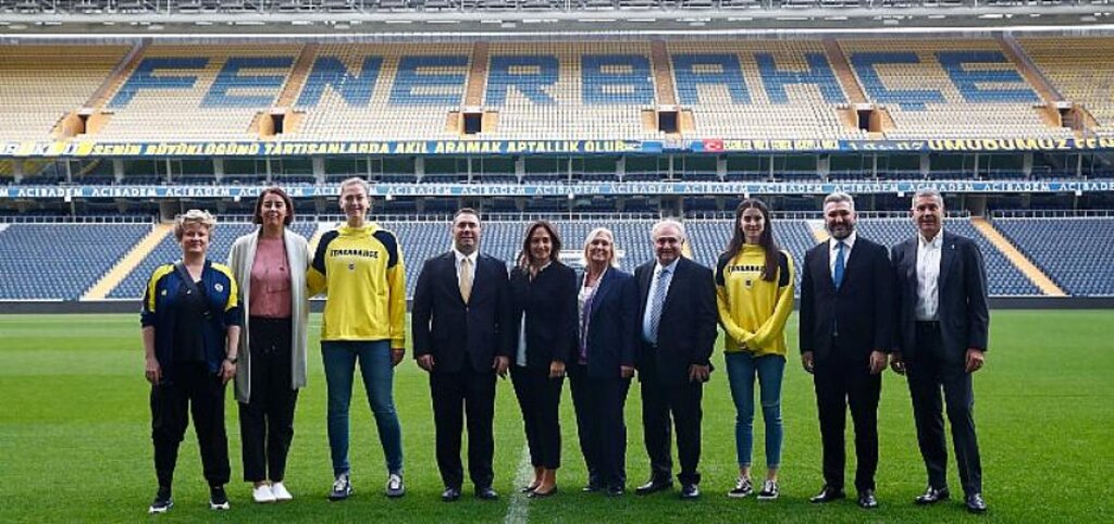 Yükselen Çelik Fenerbahçe Alagöz Holding Kadın Basketbol Takımı’nın Resmi Sponsoru oldu