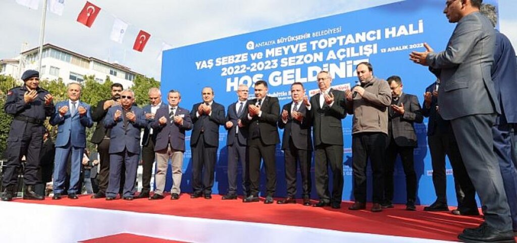 Alanya Toptancı Hali'nde yeni sezon törenle başladı