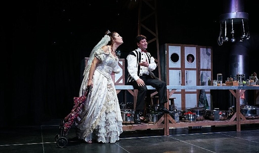 Antalya Büyükşehir'den özel tiyatrolara büyük destek Can Suyu Projesi