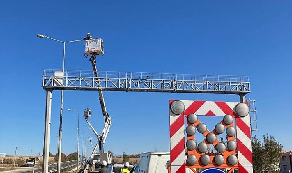 Başkent EDAŞ E80-D100 Karayolu'ndaki aydınlatma çalışmalarını tamamladı