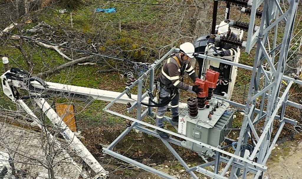 Başkent EDAŞ Karabük'te kış hazırlıklarını tüm gücüyle sürdürüyor