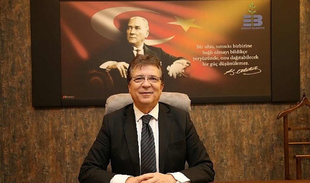 Edremit Belediye Başkanı Selman Hasan Arslan'dan Yeni Yıl Mesajı