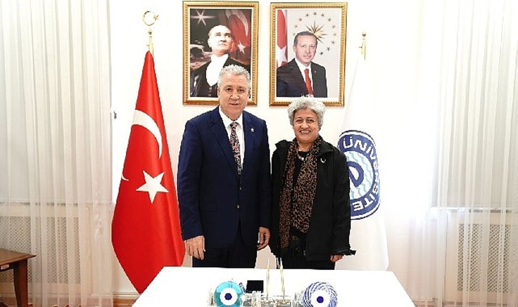 Egeli bilim ekibinden kısa sürede yüksek verimli çay bitkisinin üretimine yönelik proje