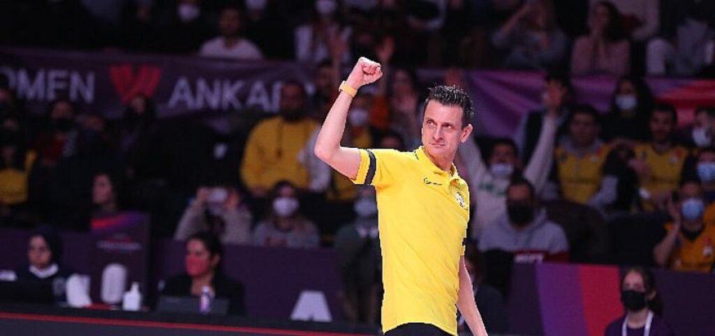 Giovanni Guidetti 3 yıl daha VakıfBank'ta