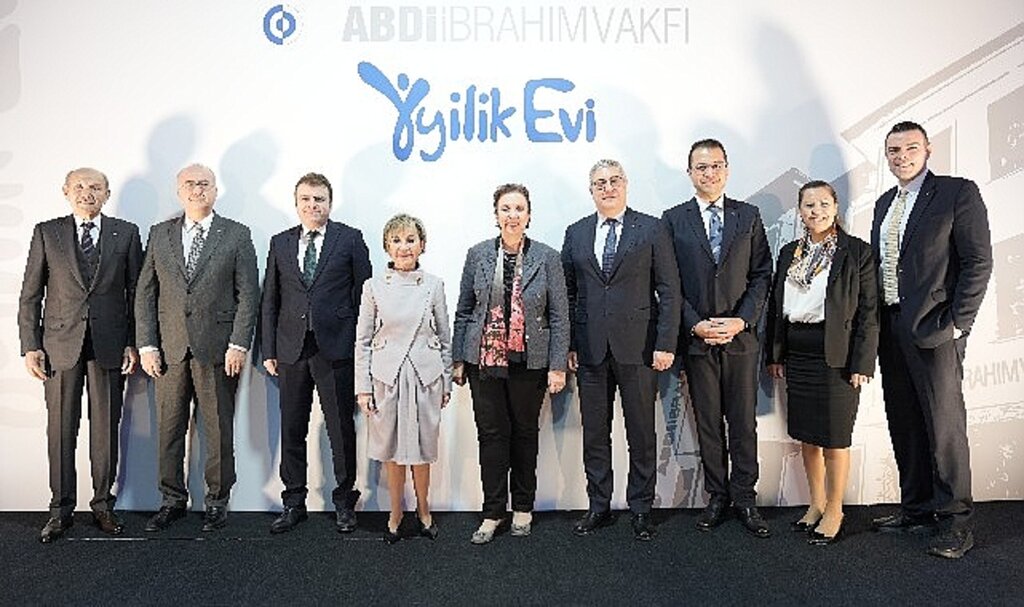 Kanser tedavisi için İstanbul'a gelen çocuklara ve ailelerine konaklama hizmeti verecek