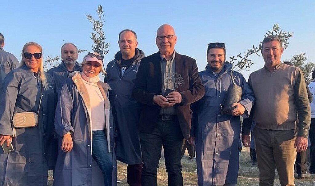 Polifarma'dan Yavru Vatan Kıbrıs'ı Ağaçlandırmaya Katkı