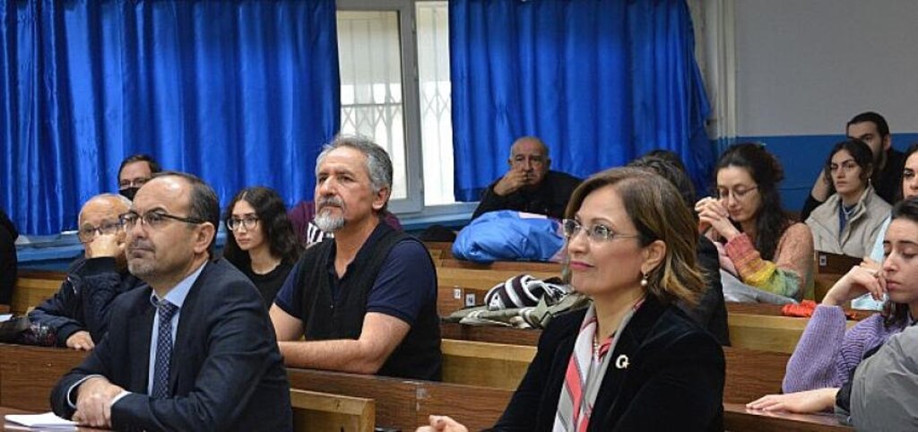 Prof. Dr. Kızılırmak ölümünün 39’uncu yılında Ege’de anıldı