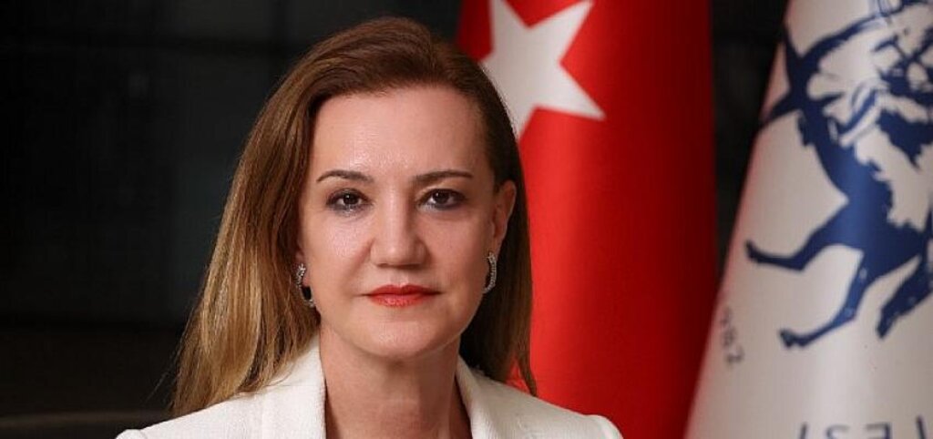 Rektör Nükhet Hotar: Kaybedilen İtibarı Bu Şekilde Siyaset Geri Getirmez