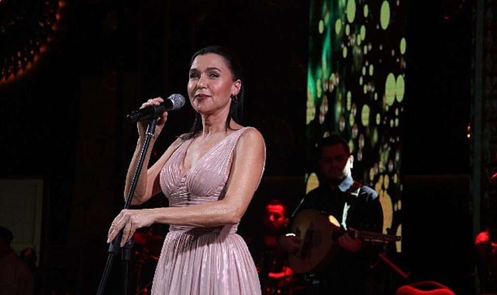 Sivil Toplumun Parlayan Yıldızı GGYD'nin Yılbaşı Balosunda Şevval Sam Müthiş Performansı ile Coşturdu