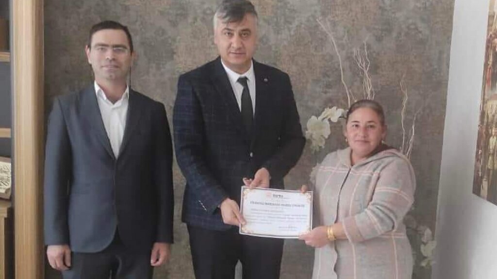 BAFRA DOĞANCA İLKOKULU'NA BAŞARI BELGESİ