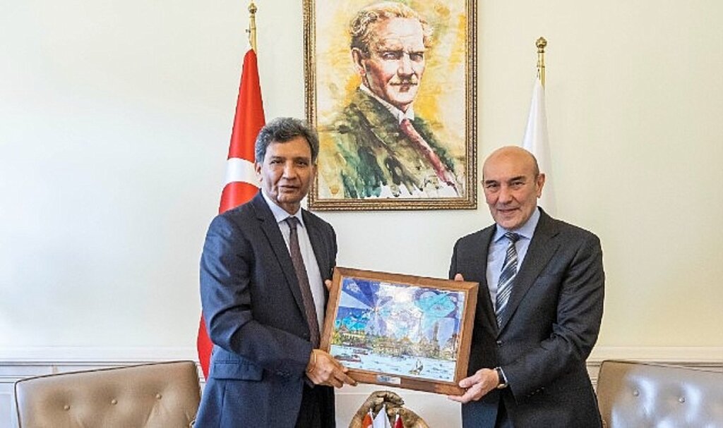 Başkan Soyer Hindistan Büyükelçisi'ni ağırladı