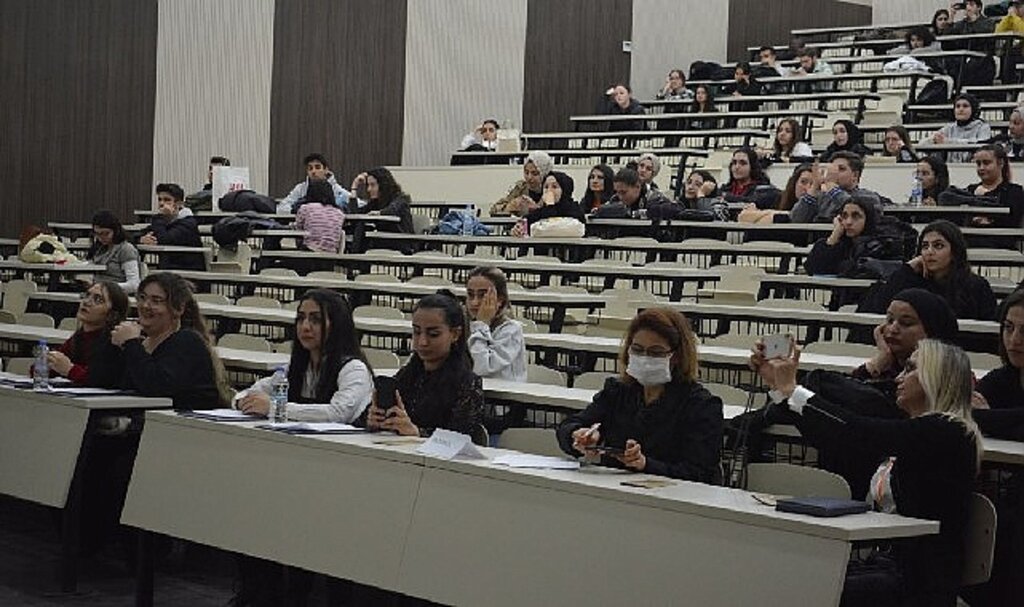 EÜ Hemşirelik Fakültesinde 