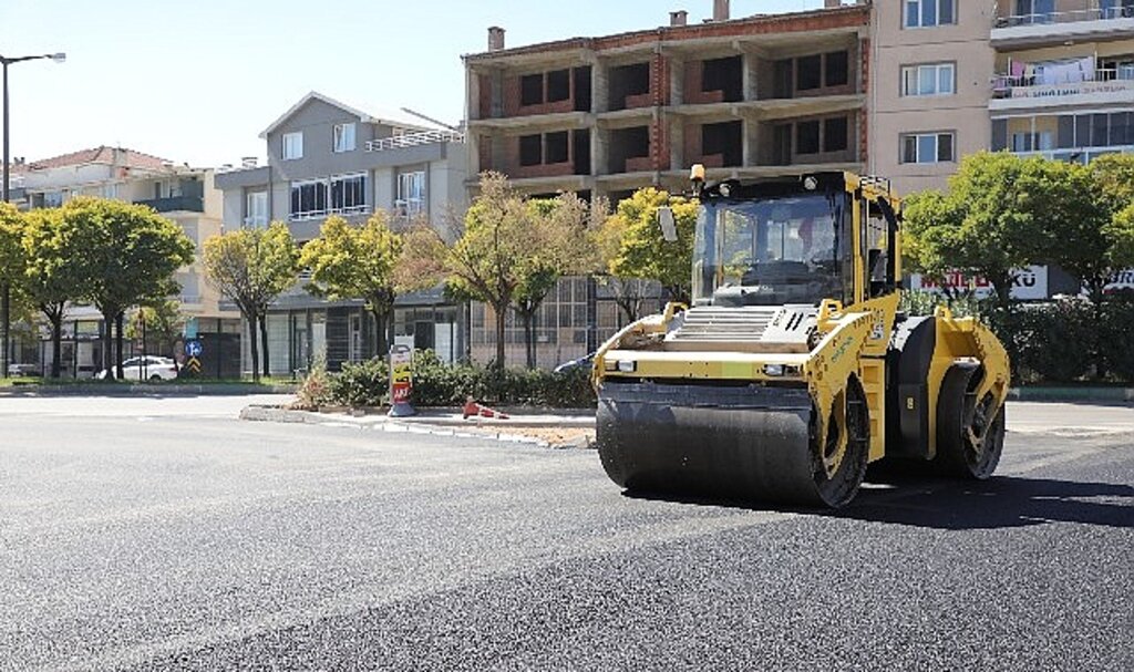 Gemlik'te 2022'de dört koldan yol çalışması