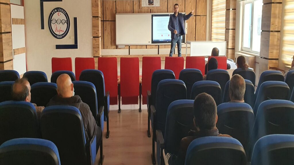 2204-A Lise Öğrencileri Araştırma Projeleri Yarışması ve Profç Sezgin Sunumu