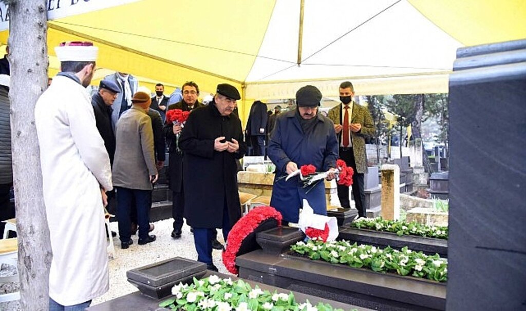 SANKO'nun Kurucusu Sani Konukoğlu, Mezarı Başında Anıldı