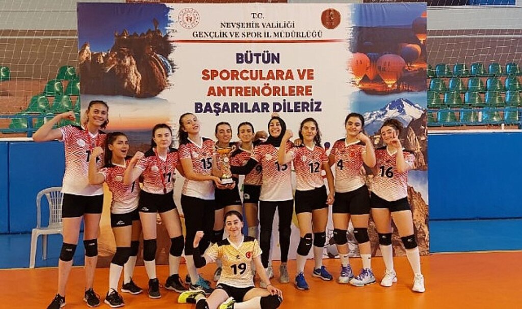 Yıldız Kızlar Filede Namağlup Şampiyon