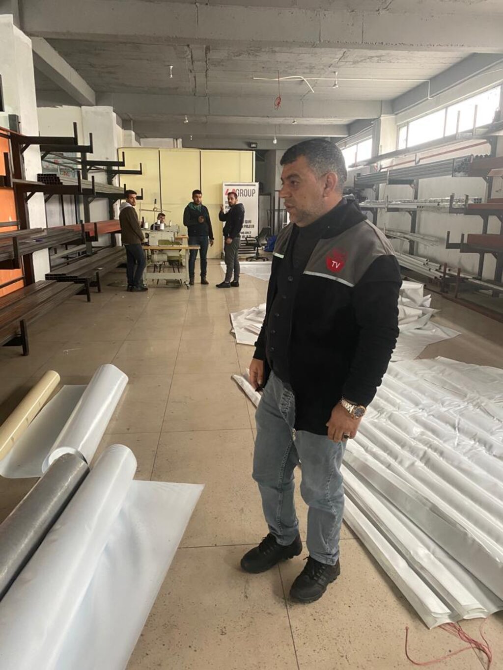 Mehmet Çiçek Hem Yardımın hem Medyanın Bir Parçası Olmaya Devam Ediyor