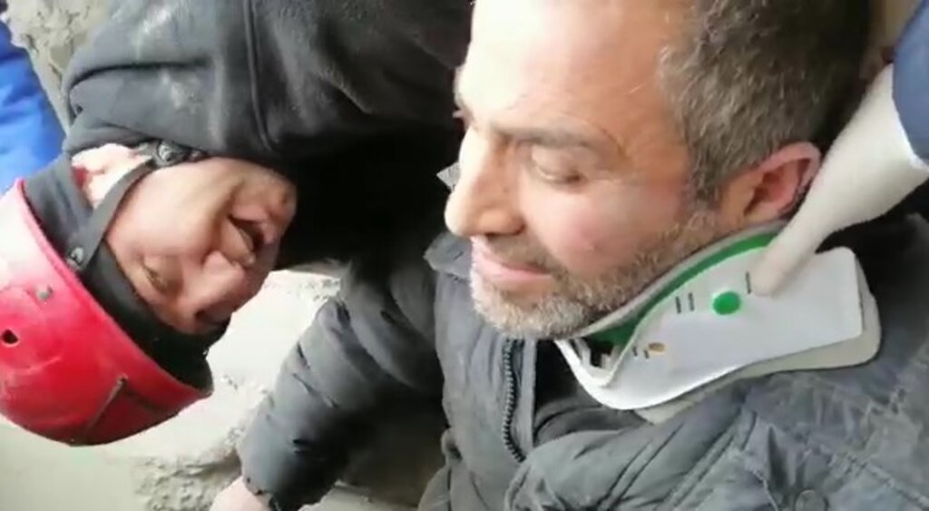 ‘Canik Belediyesi Arama Kurtarma’ Enkaz Altında Kalan Vatandaşı Kurtardı