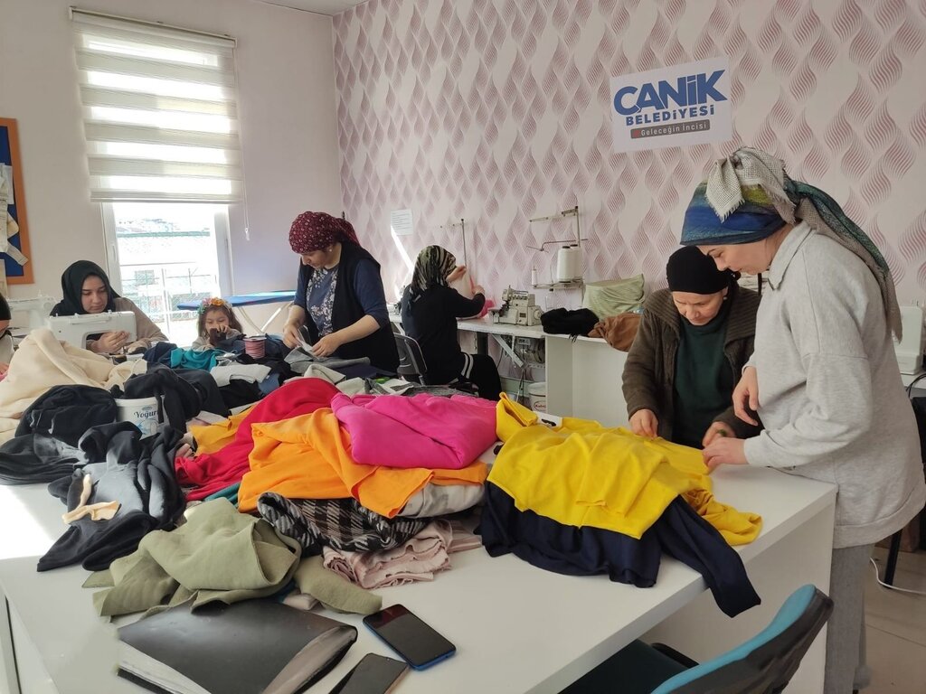 Canikli Kadınlar Depremzedeler İçin El Ele