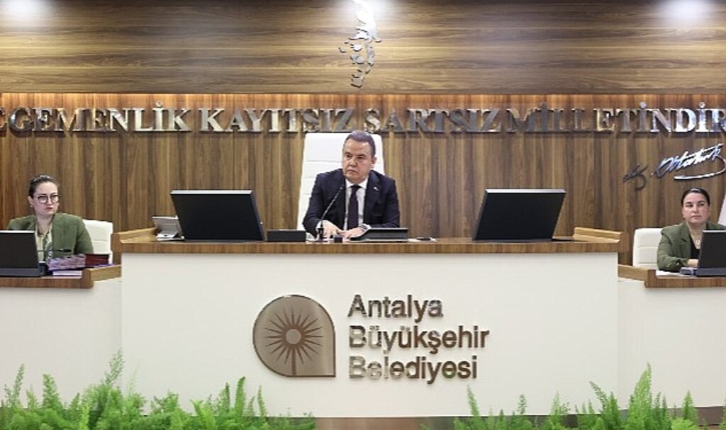 Antalya Büyükşehir Belediyesi Hatay'dan sonra Gaziantep'in de yaralarını saracak