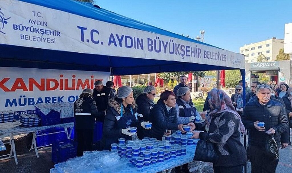 Aydın Büyükşehir Belediyesi'nden Miraç Kandili'nde Helva Hayrı