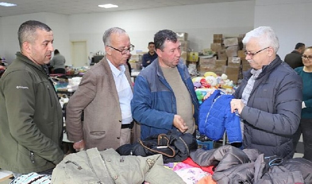 Başkan Deveciler Burhaniye'ye Gelen Değremzedeleri Ziyaret Etti