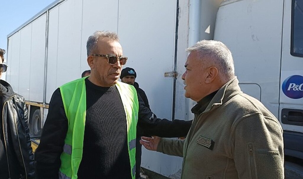 Başkan Tekin deprem bölgesinde