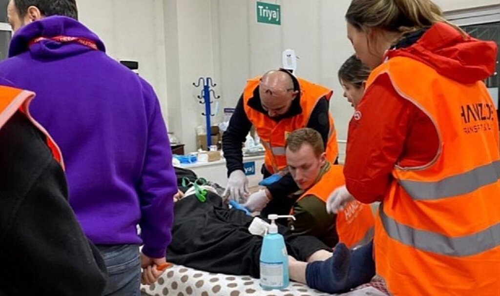 Hollanda'nın Sağlık Ekibi Yardım İçin Türkiye'ye Geldi