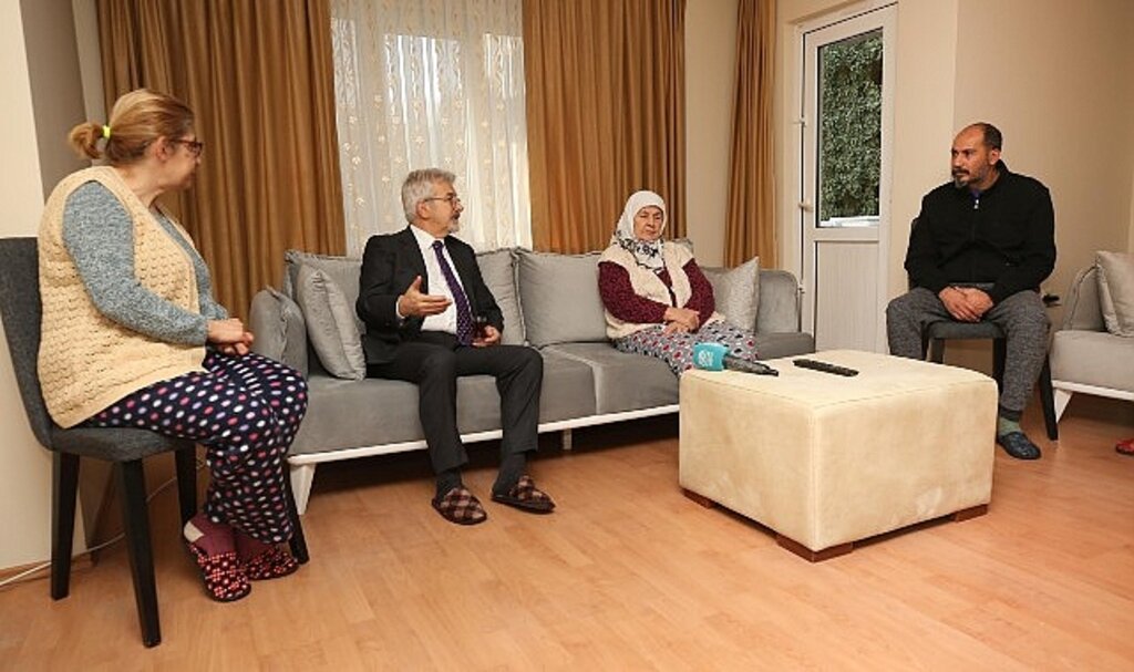 Nilüfer Belediyesi'nden depremzedelere barınma desteği