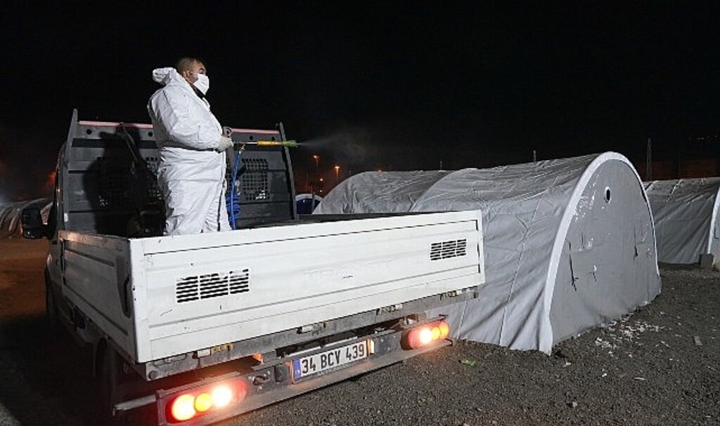 Olası Salgın Hastalıklara Karşı İlaçlama Çalışmaları Başladı