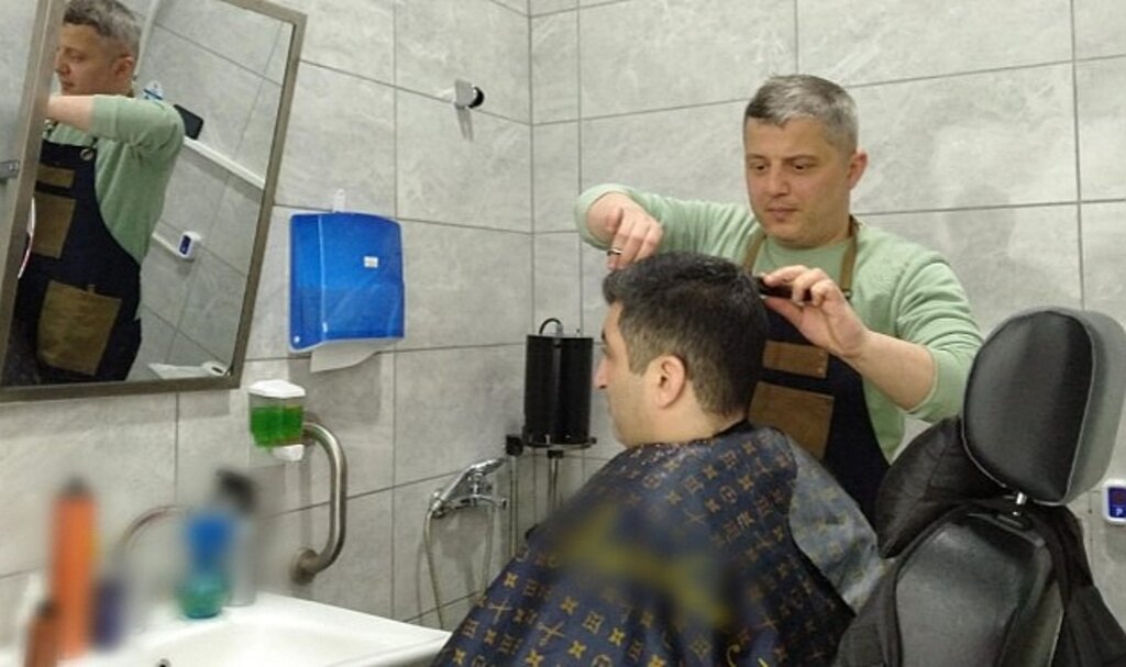 'Sevgi Terapisi' İle Engellileri Ücretsiz Kişisel Bakım