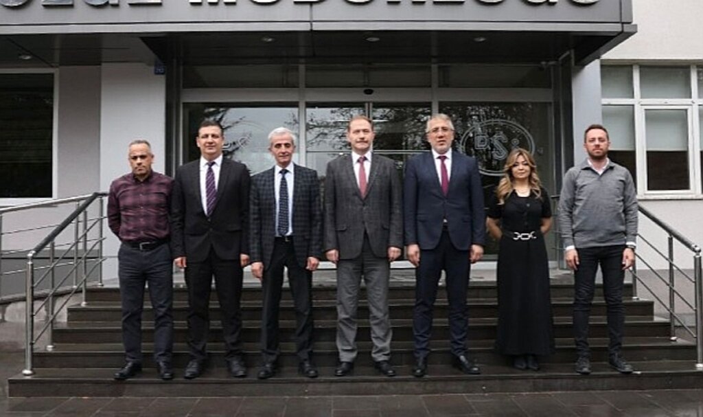 Başkan Savran, Çevre Yolu ve Altyapı Projeleri İçin Kayseri'de