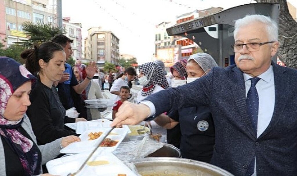 Burhaniye'de İftar Sofraları Kurulacak