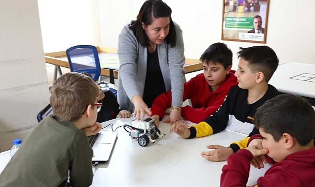 Çocuk Teknoıloji Evi'nde Bahar Dönemi Devam Ediyor