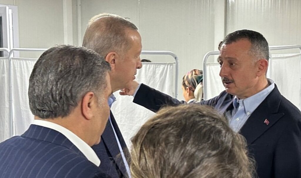 Cumhurbaşkanı Erdoğan, Kocaeli Büyükşehir Belediye Başkanı Tahir Büyükakın'a Takdirlerini İletti