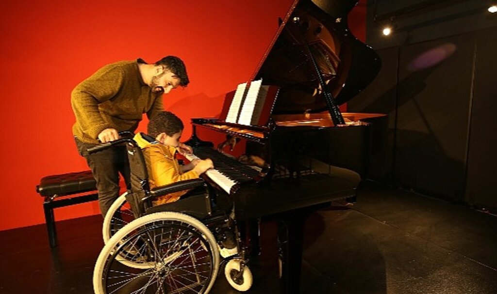 Depremzede aileler Nilüfer'de şehir turu atıp müze gezdi