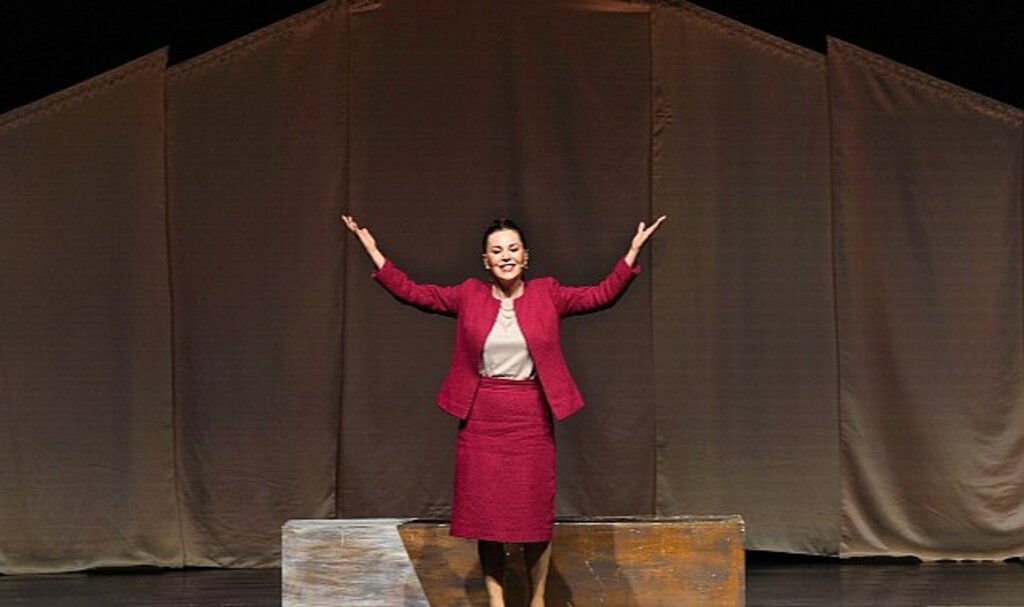 Gaziemir'de, Türkan Saylan'ın hayatı sahnelendi