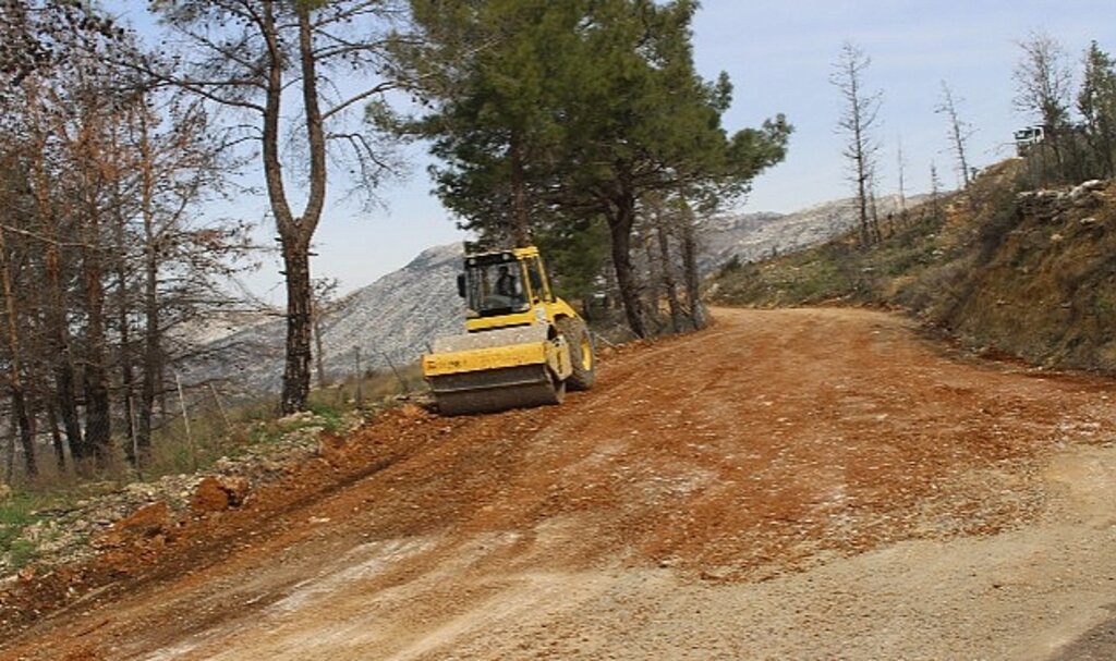 Gebece-Belenobası Grup Yolunda Çalışma