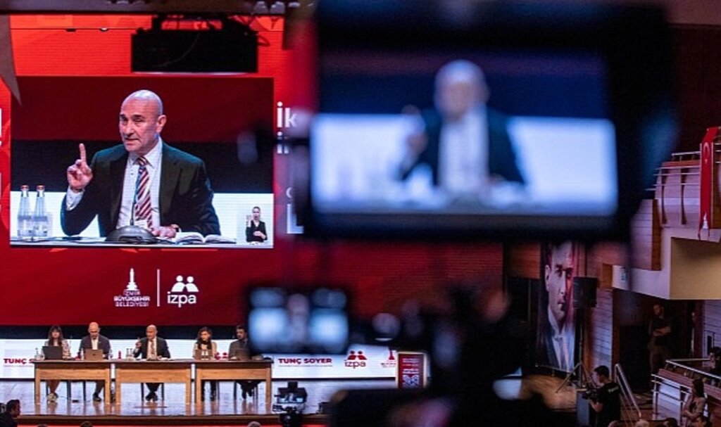 İkinci Yüzyılın İktisat Kongresi'nin sonuç bildirgesi İzmir'den tüm dünyaya duyuruldu